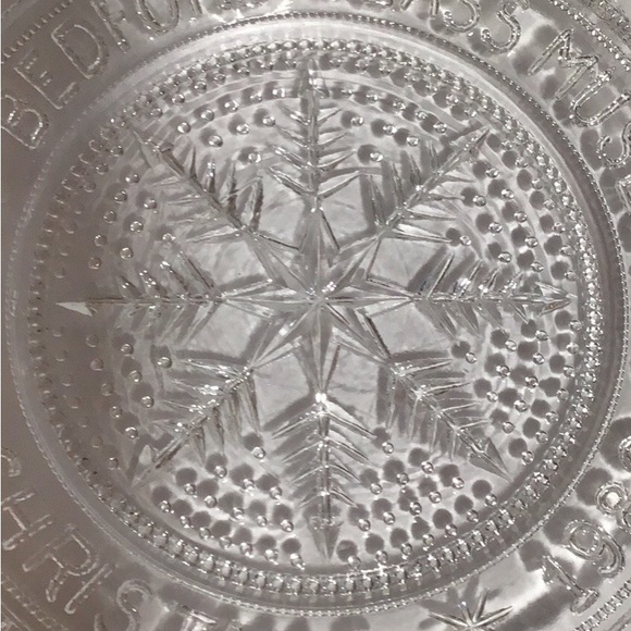 Vtg PAIRPOINT NEW BEDFORD GLASS MUSEUM CHRISTMAS Crystal Pressed Glass Cup Plate - Picture 2 of 6